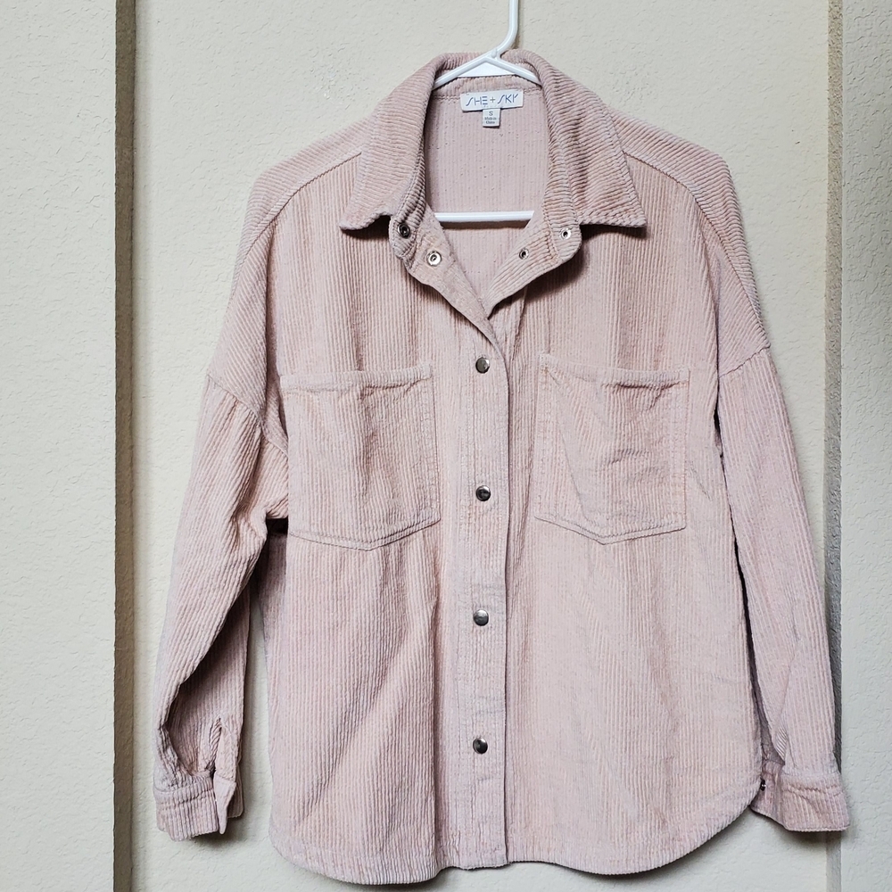 She and Sky Women's Blush Corduroy Snap Shacket. Size Small